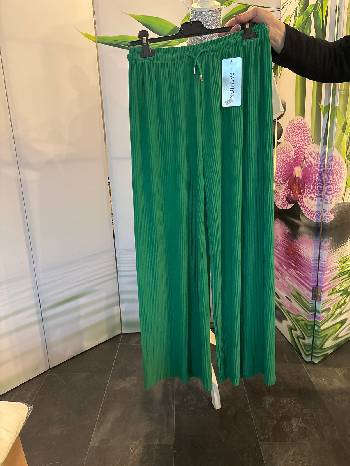 Hose Musselin