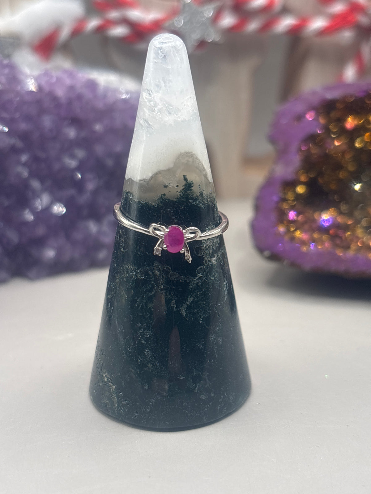 Rubin Schleife Ring