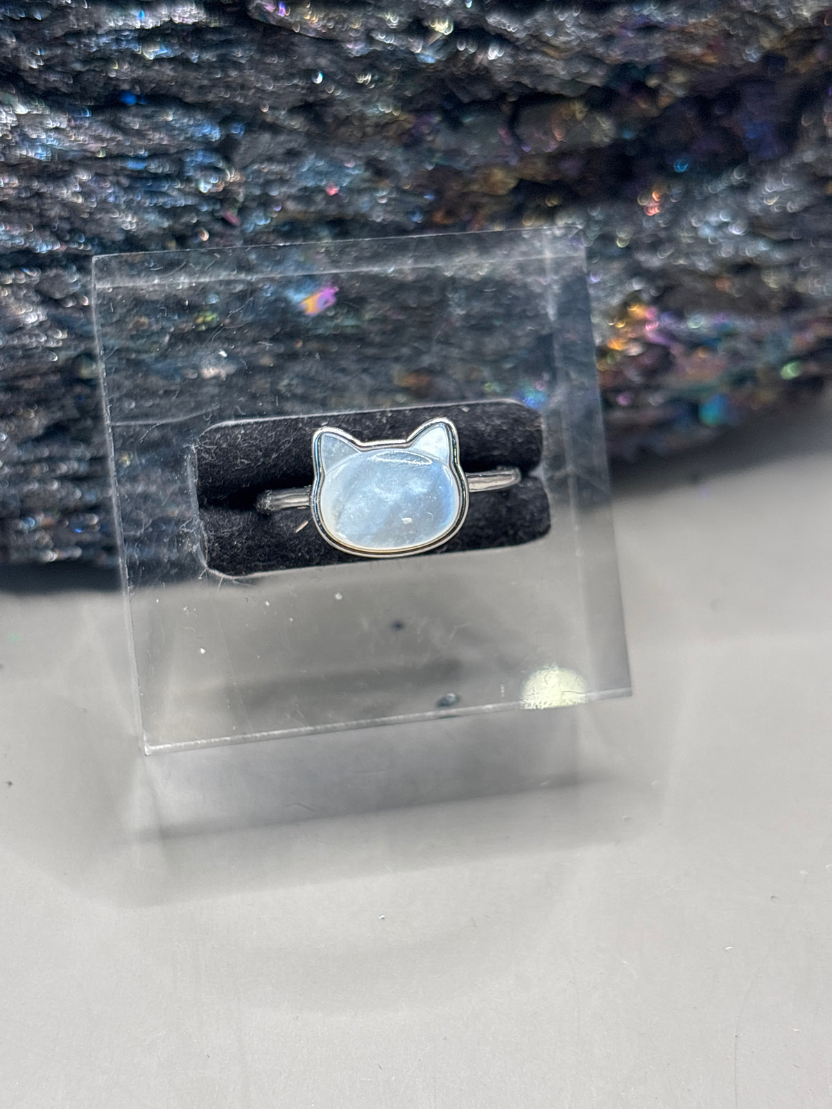 Muschelring im Katzenkopfdesign